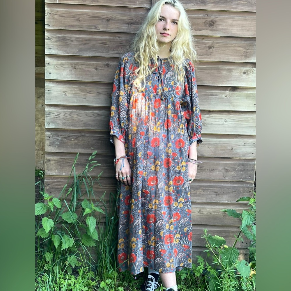 New Kashvi Boho Cotton Dress Grey Red Floral Lg